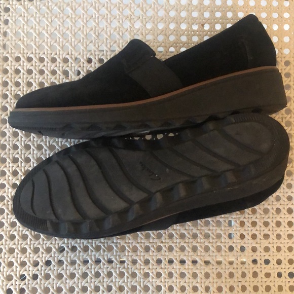 Clarks - Picture 3 of 3